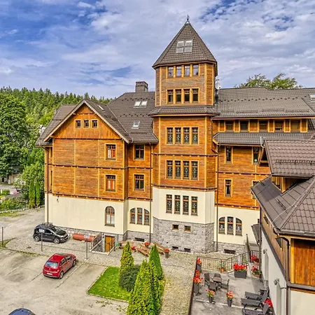 Jozefina Four One - 5d